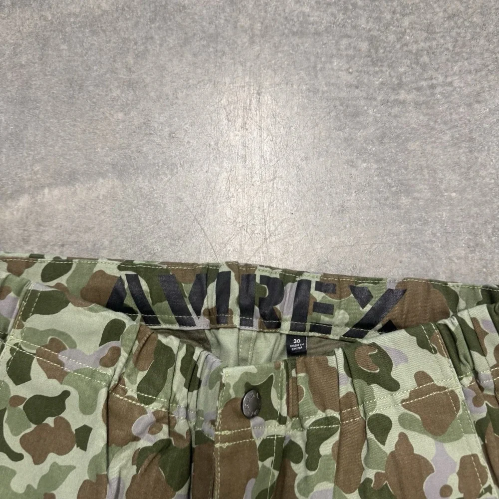 Avirex Pants Mens 30x30 Camouflage Cargo Pockets Frog Print Fly Pants